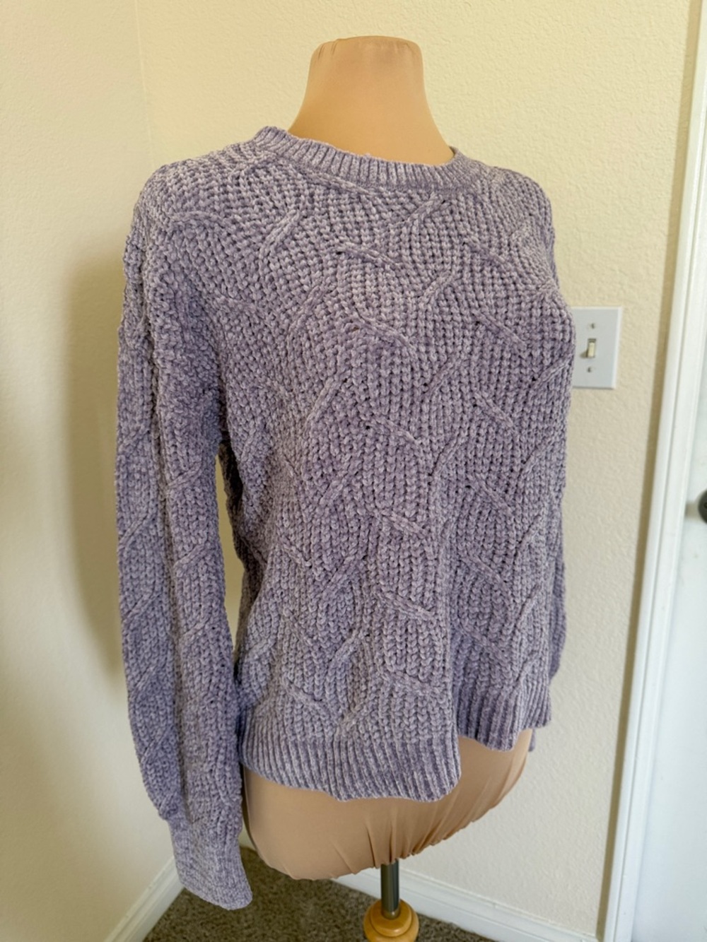 Lilac Chenille Cable Knit Sweater Cozy Spring Size M Pink Rose